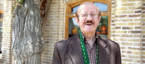 استادی که بسیاری ازمقرنس کاری حرم به نام او ثبت شده است