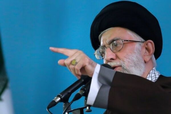 رو دستی که دشمن از دو خطبه رهبر انقلاب خورد