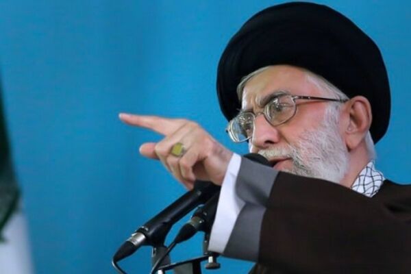 رو دستی که دشمن از دو خطبه رهبر انقلاب خورد