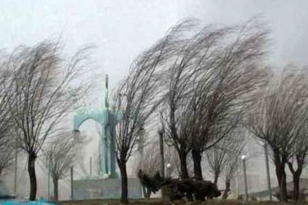 باد شدید خراسان رضوی  را فرا می‌گیرد