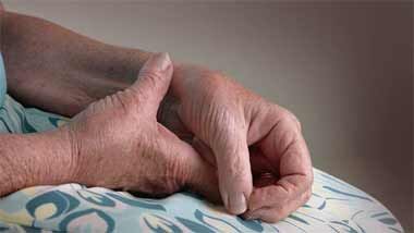 فروش داروهای تاریخ گذشته به بیمارن مبتلا به سل