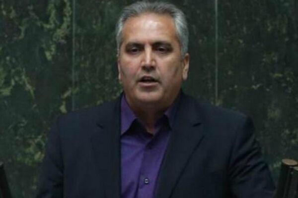 شرایط اقتصادی کشور بدتر می‌شود/ در آستانه یک جنگ اقتصادی هستیم
