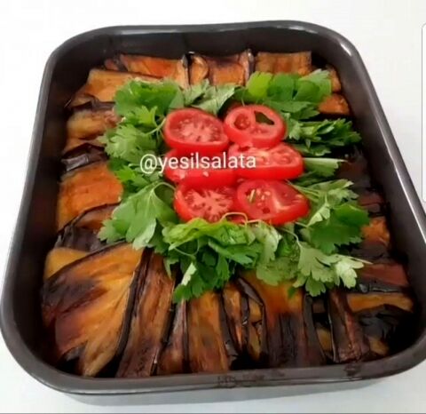 طرز تهیه خوراک بادمجان با طبخ جدید و مجلسی