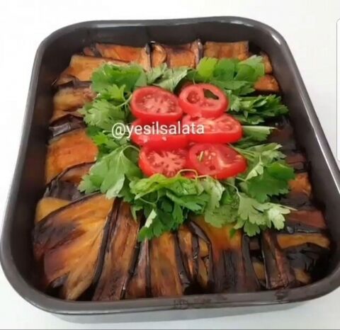 طرز تهیه خوراک بادمجان با طبخ جدید و مجلسی