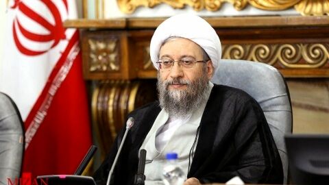 مسئولان نظام به فکر بهبود وضعیت اقتصادی کشور باشند/مجازات اخلال در نظام اقتصادی از اعدام تا ۲۰ سال حبس و مصادر