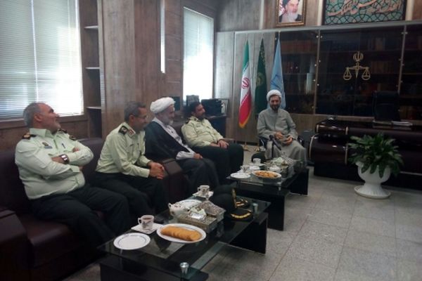 امروز نیروی انتظامی از جایگاه خاصی در بین مردم برخوردار است