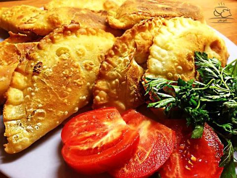 طرز تهیه پیراشکی رژیمی با سبزیجات بهاری