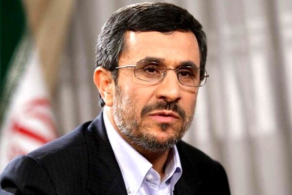 ادعای عجیب احمدی‌نژاد برای ثبات در بازار