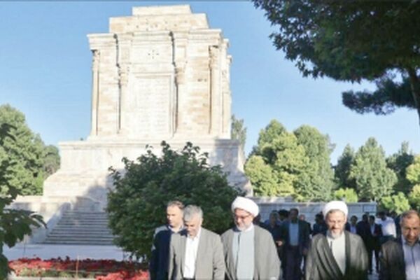 بهارستانی‌ها وعده پیگیری «توس» را دادند