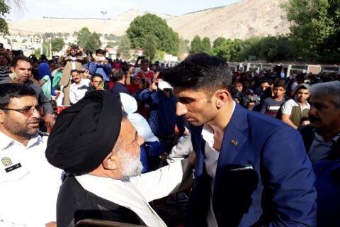 اظهارات جالب بیرانوند در خرم‌شهر/ مردم از رفتن ما به تیم‌های خوب اروپایی استقبال می‌کنند
