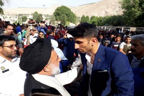 اظهارات جالب بیرانوند در خرم‌شهر/ مردم از رفتن ما به تیم‌های خوب اروپایی استقبال می‌کنند