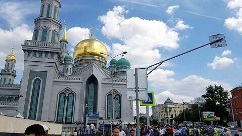 بزرگترین مسجد اروپا میزبان هواداران فوتبال در جام جهانی