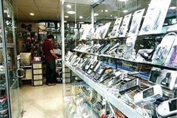 گزارش ۴۰ شرکت واردکننده موبایل امروز نهایی می‌شود