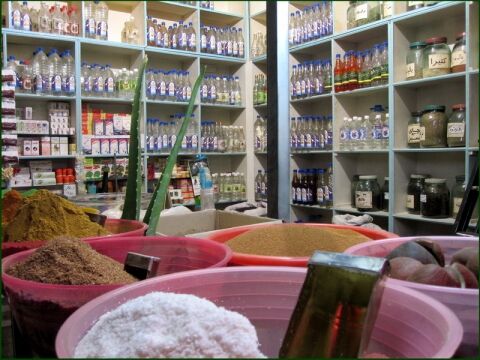 2.8 میلیارد ریال قرص و شربت متادون از یک عطاری کشف شد