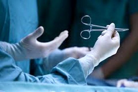 محکومیت 3 پزشک در مرگ مادری که بعد از اولین شیر دادن فرزندش جان داد