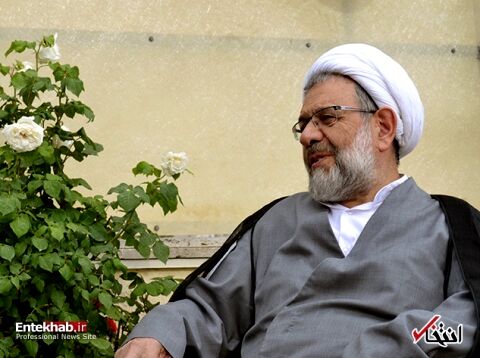 قدرت‌الله علیخانی: نمی‌دانم روحانی با وزرا و کارگزارنش رودربایستی دارد؟وزرایی راسراغ دارم که چندین بار استعفا
