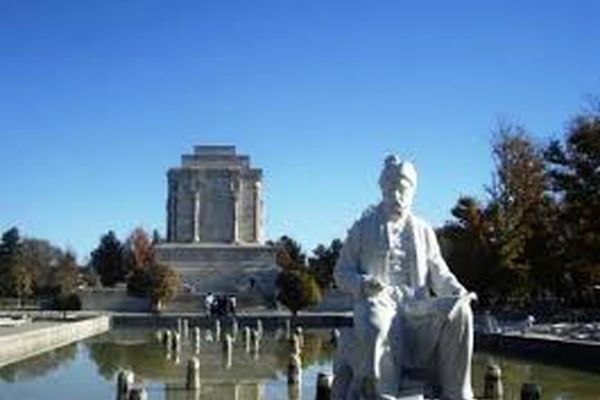 این روزها در طوس چه خبر است؟