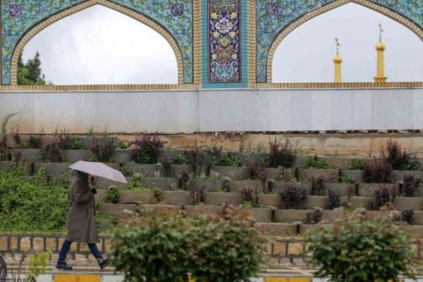 بارش باران و تداوم ریزگردها در مشهد
