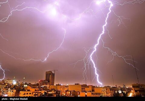 رعد برق در محدوده خیابان گاز مشهد