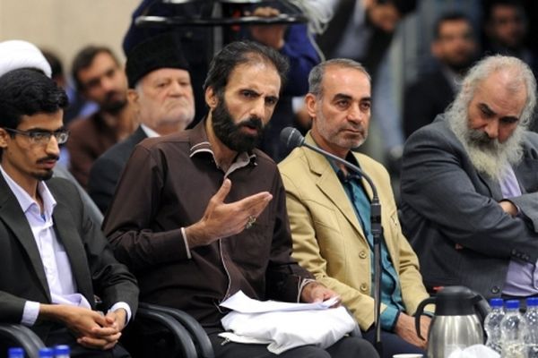 شعرخوانی جواد اسلامی شاعر مشهدی در محضر رهبر انقلاب