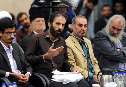 شعرخوانی جواد اسلامی شاعر مشهدی در محضر رهبر انقلاب