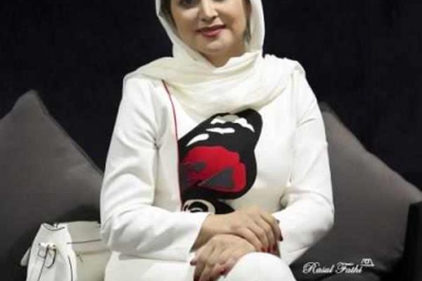 تیپ کمند امیرسلیمانی در پاریس