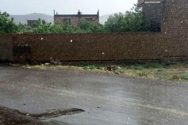 تگرگ در شاندیز