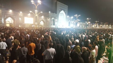 مراسم احیا شب بیست و سوم در حرم رضوی برگزار شد