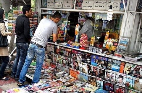 بدون فروش دخانیات و تنقلات توان پرداخت اجاره را نداریم
