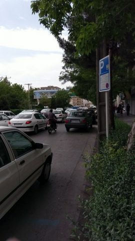 انسداد تقاطع غیرهمسطح دانشجو به مدت یک هفته