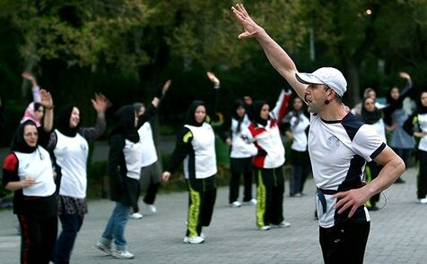 چرا زنان تمایل کمتری به ورزش کردن دارند؟