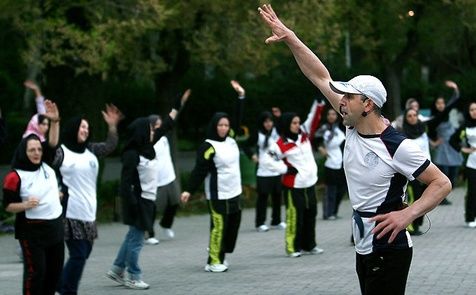 چرا زنان تمایل کمتری به ورزش کردن دارند؟
