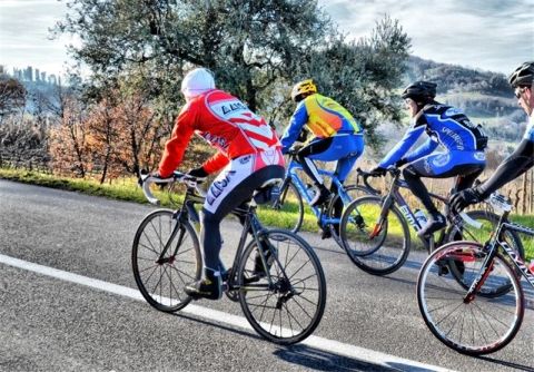 رقابت 79 دوچرخه سوار کشوری در مشهد