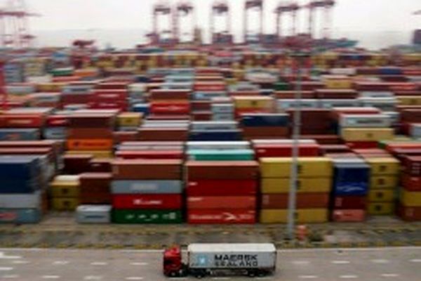 پای متقلبان بازرگانی به صادرات باز شد/صادرات با کارت بازرگانی اجاره‌ای