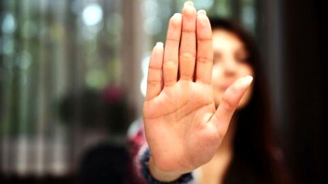 در مواجهه با مزاحمان جنسی چه کار کنیم ؟