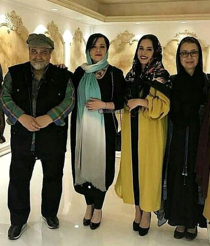 خانواده بازیگر شریفی نیا در یک قاب