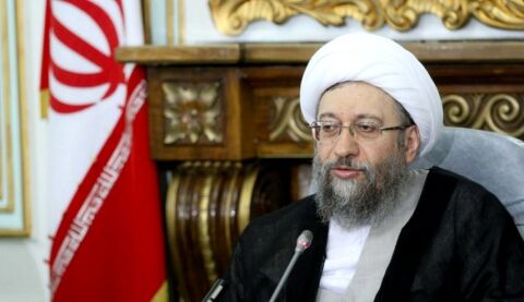 کسانی که می گویند برخورد با مفسدان اقتصادی نباید خشن باشد، اشتباه می کنند