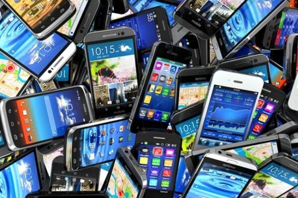 قاچاق گوشی نزدیک به صفر شد/ گوشی‌های وارداتی رهگیری می‌شوند