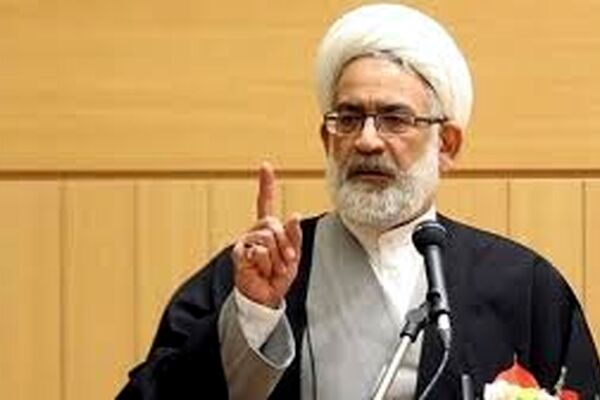 با برخی مدیرانی که داریم نمی توانیم با فساد مبارزه کنیم
