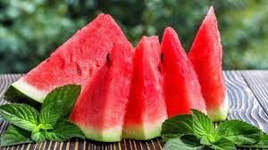 ترفند/ بدون چاقو و چنگال هندوانه قاچ بزنید