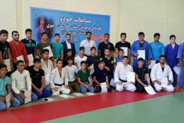 رقابت 200 جودوکار نوجوان خراسان رضوی در مسابقات دهه کرامت