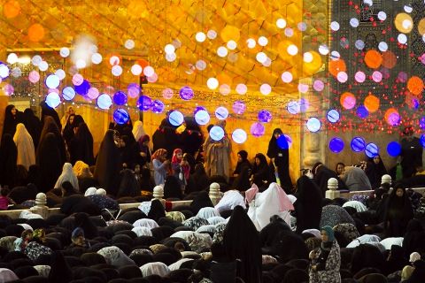 آذین‌بندی حرم مطهر رضوی در آستانه میلاد امام‌رضا(ع)