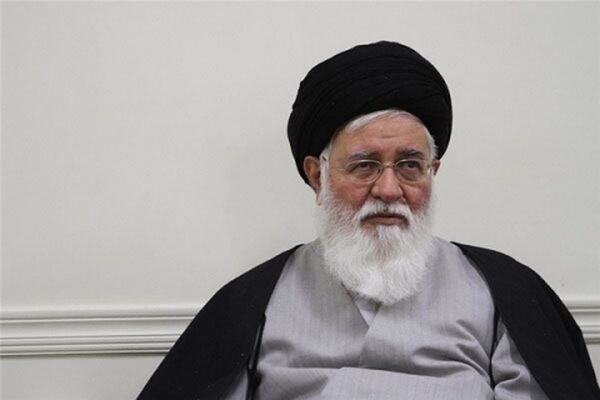 دیدار وزیر نیرو با آیت‌الله علم‌الهدی