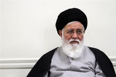 دیدار وزیر نیرو با آیت‌الله علم‌الهدی