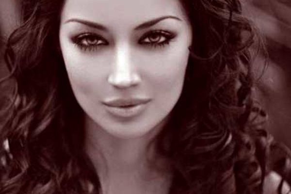 بیوگرافی شقایق(کلودیا لینکس) ثامن بازیگر ایرانی در هالیوود