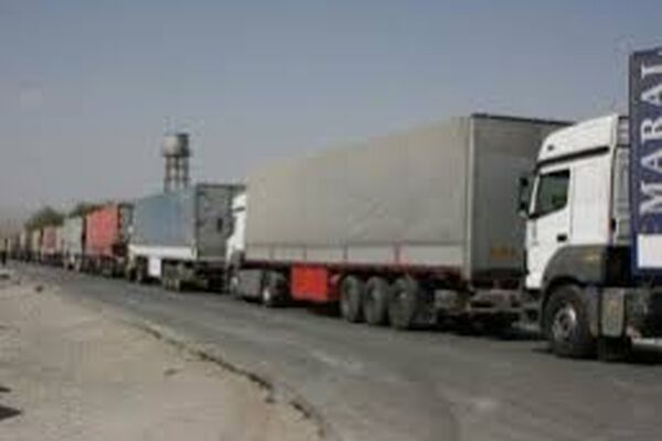 چالش حل‌نشده ارز و سرگردانی 12 هزار كاميون