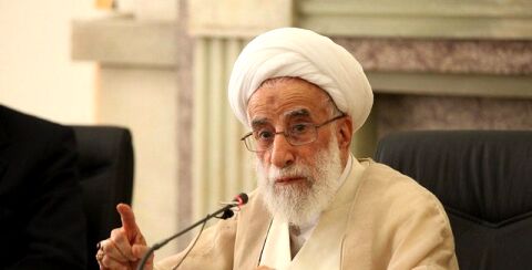 انتقاد آیت‌الله جنتی از بی‌توجهی مسئولان به مشکلات معیشتی مردم
