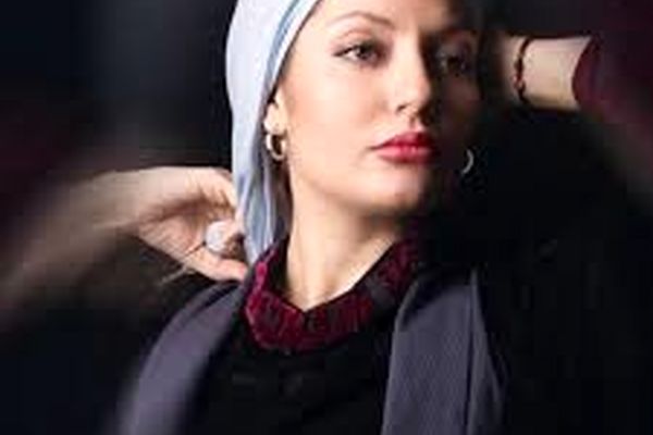 مهناز افشار و بادیگاردهایش!