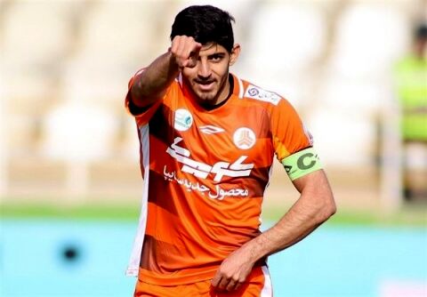 تراکتور به دنبال ربودن ستاره پرسپولیس