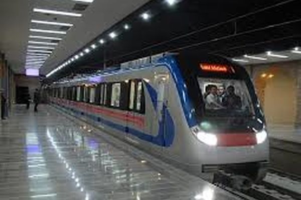 ورود ۳۵ واگن تا سه ماه آینده به قطار شهری مشهد / بهره برداری از ۱۰ واگن تا پایان هفته